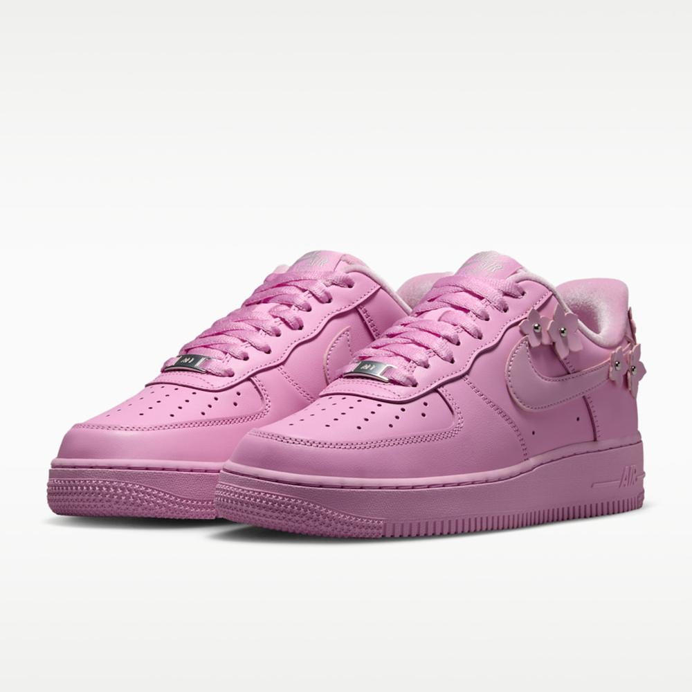 Nike Shoes Air Force 1 - حذاء نايك للنساء AIR FORCE 1