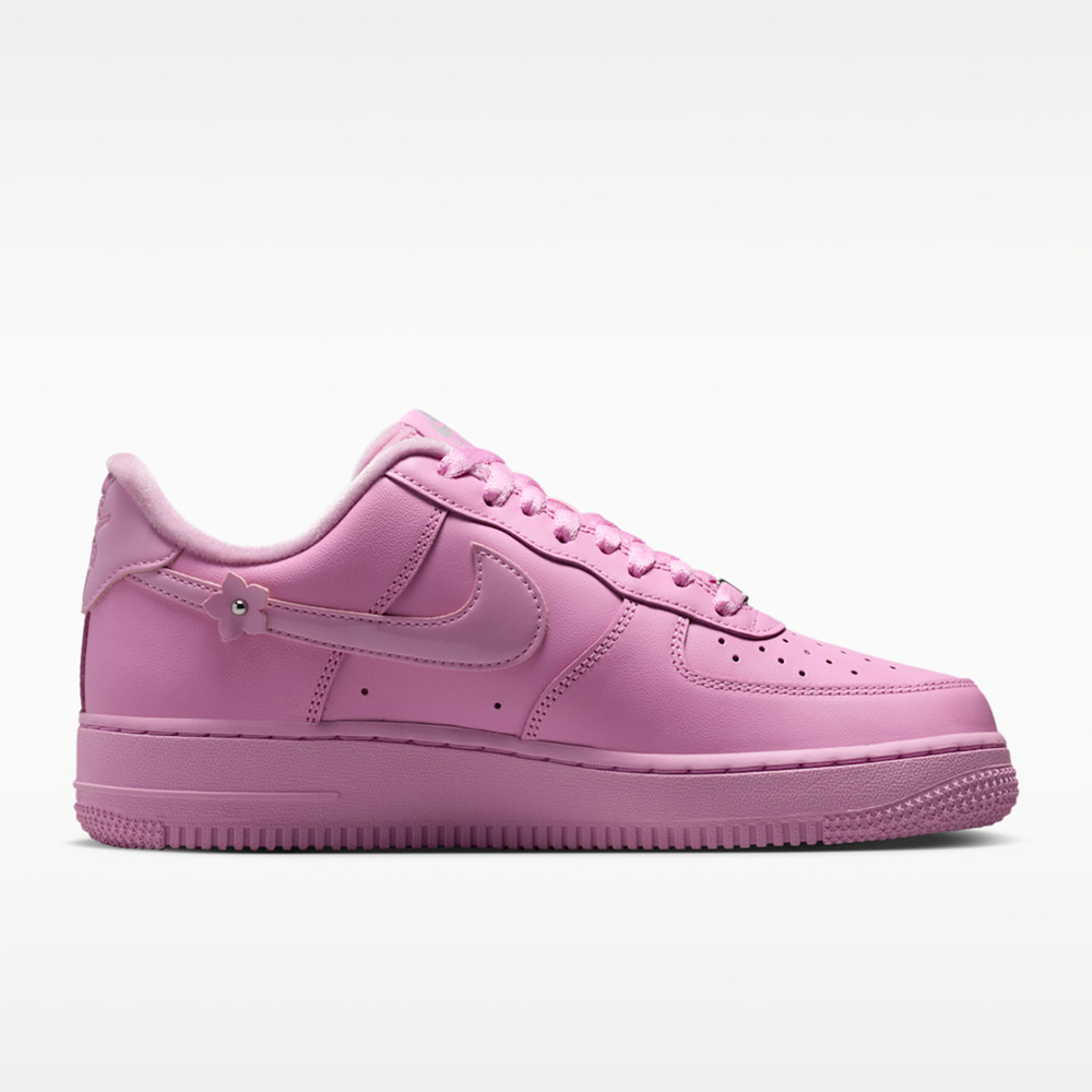 حذاء نايك للنساء AIR FORCE 1 ' - مراجعة Nike Shoes Air Force 1 وسعره