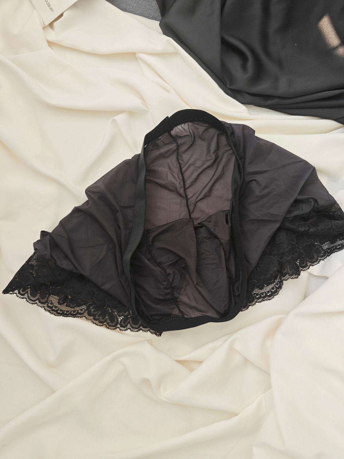 شورتات داخلية رجالية مثيرة بحا - مراجعة Pouch Boxer Pouch وسعره